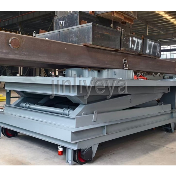 廊坊定制升降车（设备可移动，可升降、台面可旋转）